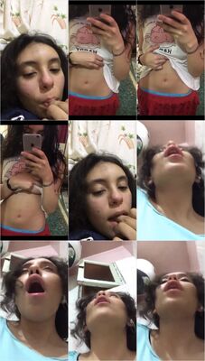 بنوتة حلوة تفرجي حبيبها على بزازها و تتشرمط و تتأوه